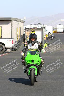 media/Apr-10-2022-SoCal Trackdays (Sun) [[f104b12566]]/Around the Pits/